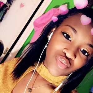 Meet your Posher, Janyah